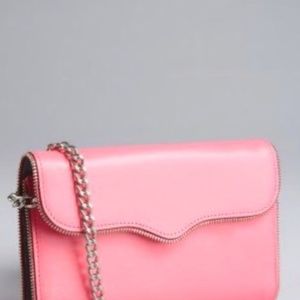 REBECCA MINKOFF WALLET ON CHAIN!